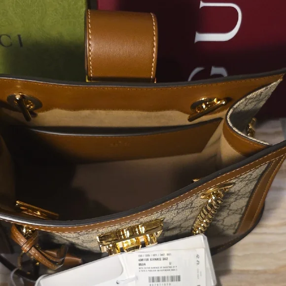 Gucci Beige and Brown Shoulder Bag with Gold Accents - Picture 6 of 10